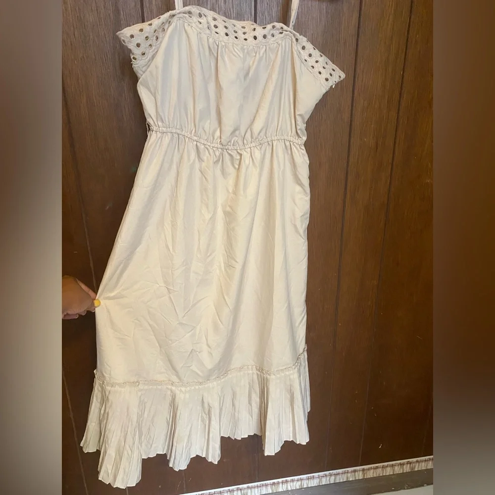 Bitten by Sarah Jessica Parker Cream Eyelet Dress - Picture 3 of 7